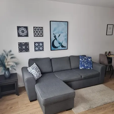 Apartament Near Sky Tower Wroclaw Exterior photo